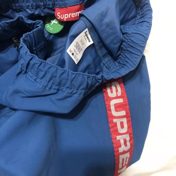 Supreme - Picture 6 of 10